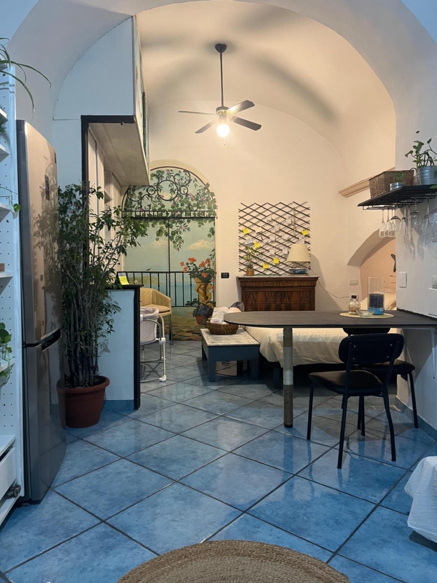 Mari Mari Apartment Naples Luaran gambar